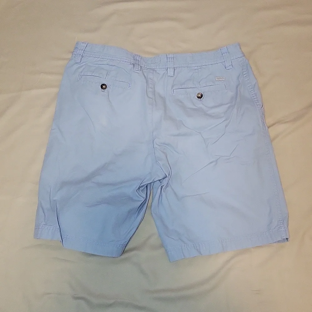 Mens Izod Saltwater Shorts - Picture 2 of 2